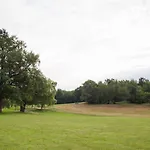 Domaine Prive Pour 28 Personnes Avec Piscine Chauffee *