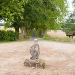 Domaine Prive Pour 28 Personnes Avec Piscine Chauffee Holiday home *