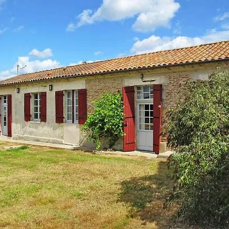 Domaine Prive Pour 28 Personnes Avec Piscine Chauffee *