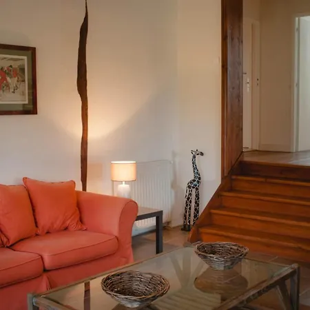 Domaine Prive Pour 28 Personnes Avec Piscine Chauffee