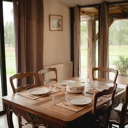 Domaine Prive Pour 28 Personnes Avec Piscine Chauffee
