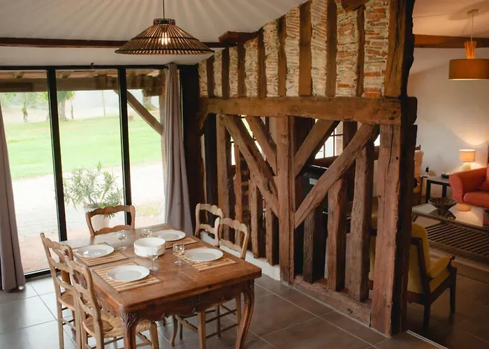 Domaine Prive Pour 28 Personnes Avec Piscine Chauffee Vakantiehuis *