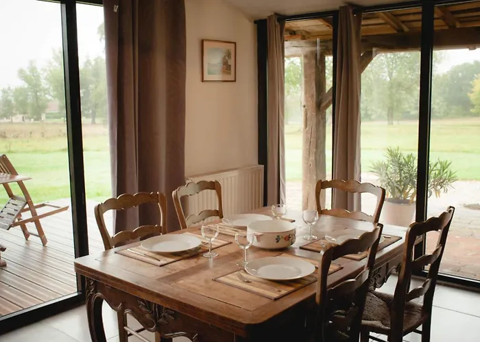 Domaine Prive Pour 28 Personnes Avec Piscine Chauffee